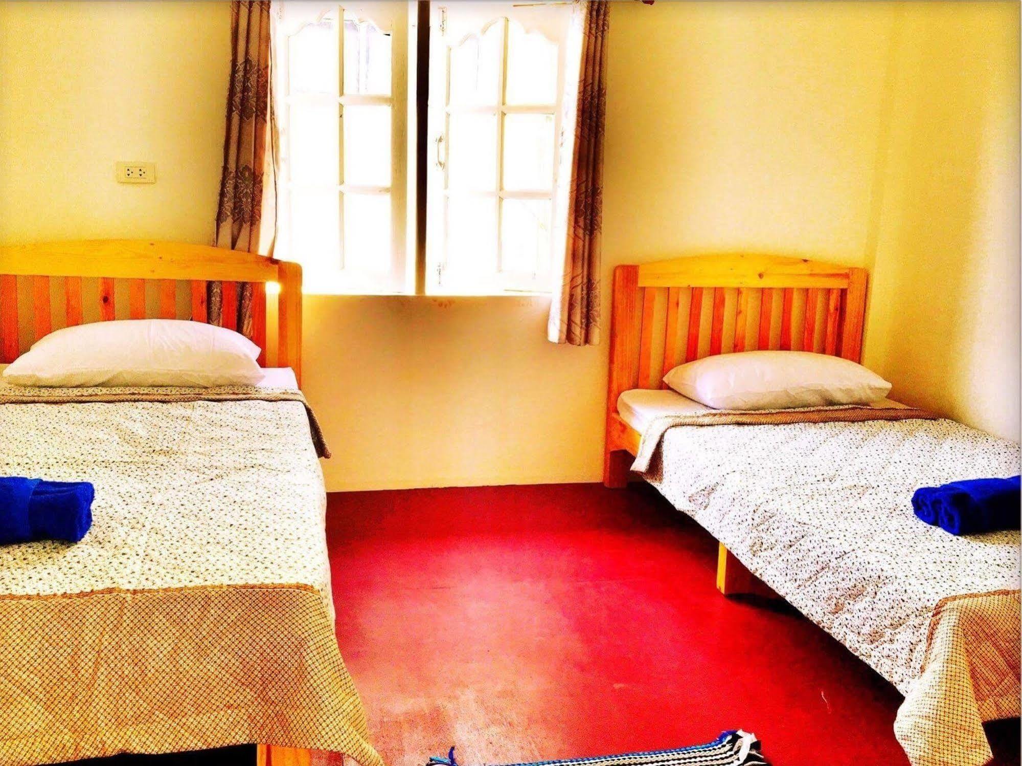 Paapu House Bed & Breakfast Чиангмай Екстериор снимка