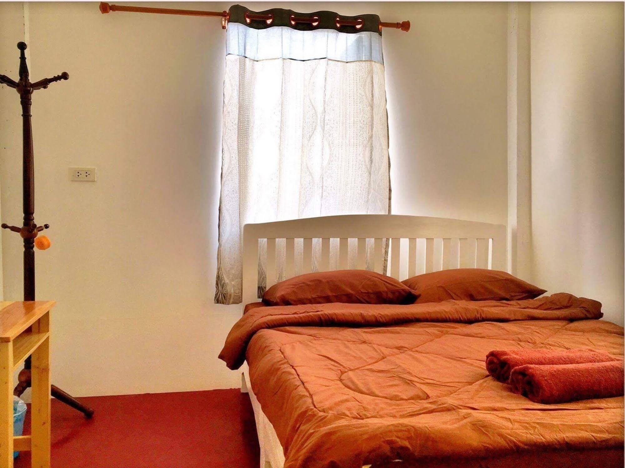 Paapu House Bed & Breakfast Чиангмай Екстериор снимка