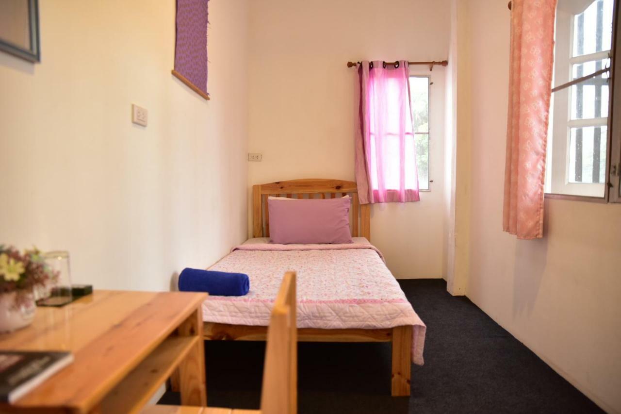 Paapu House Bed & Breakfast Чиангмай Екстериор снимка